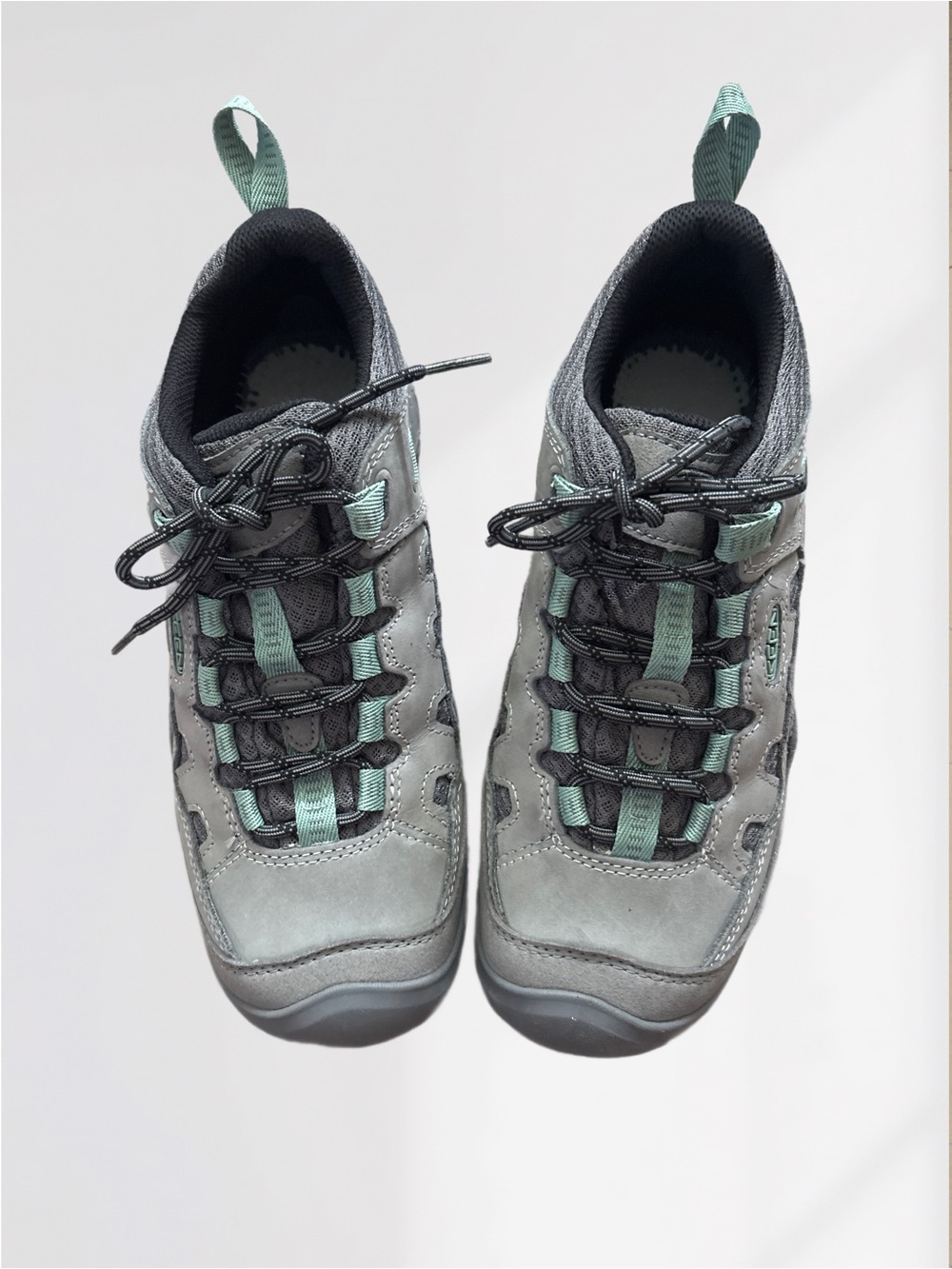 Keen Women’s Targhee 4 Lace-Up Hiking Boots in Grey w/ Mint Accents Size 39/8.5